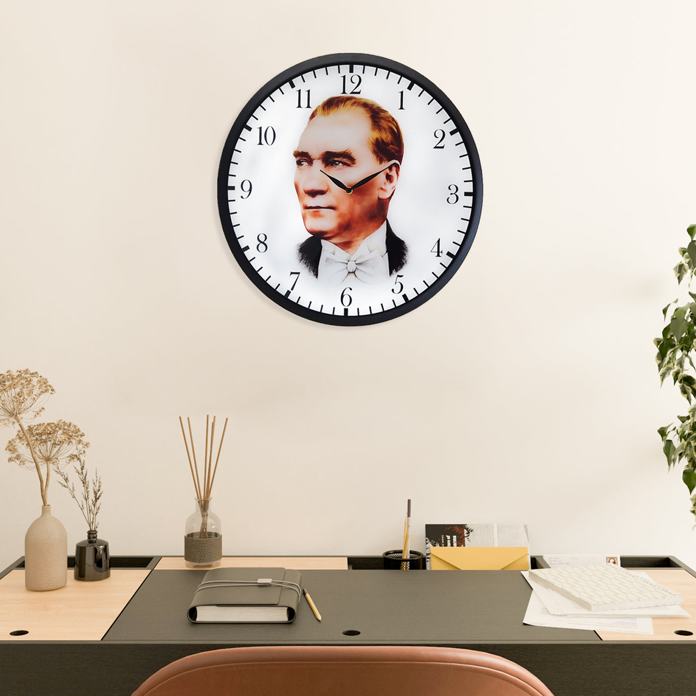 Atatürk Portresi Metal Duvar Saati - APS142